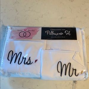 NWT!! Pillow cases mr and mrs embroidered